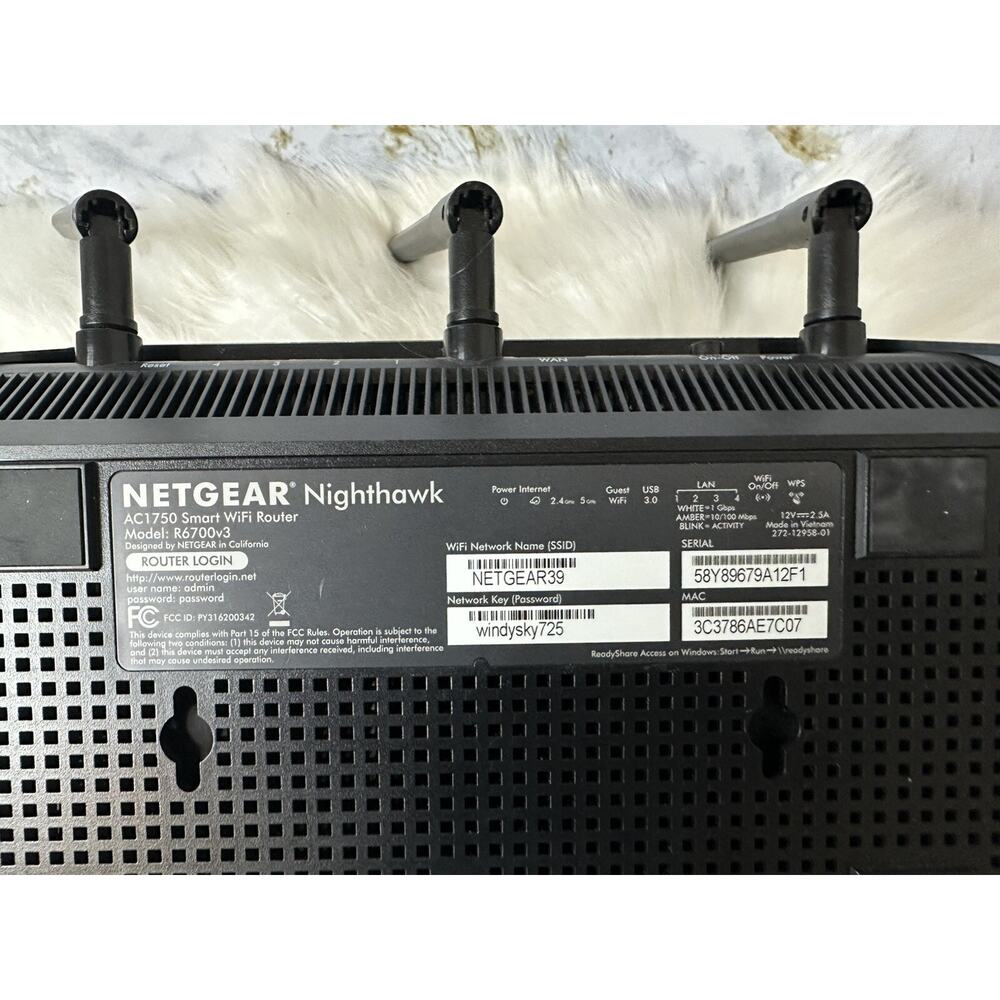 NETGEAR R6700v3 Nighthawk AC1750 Smart WiFi Router - Picture 2 of 5